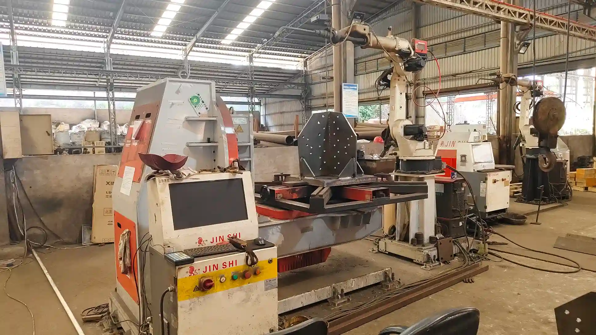 Minyi Steel Tower robotic welding system with JIN SHI control unit